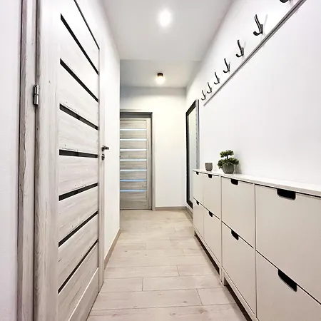Appartement Walk To Park, Modern 2bd Kitchen! Balcony, Parking